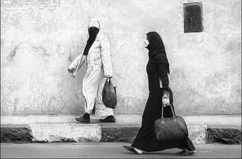 Monochrome
