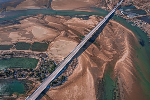 Texture of bridge and earth