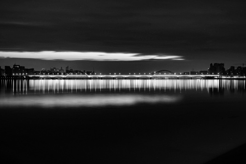 Monochrome 