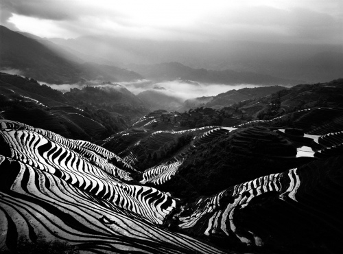 Morning glow on Yao Mountain 2