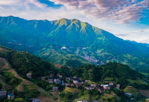 unset glow on Yao Mountain