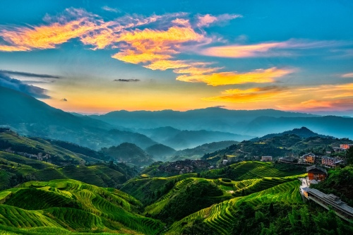 Yao Mountain in morning glow