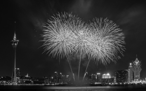 - Fireworks 19