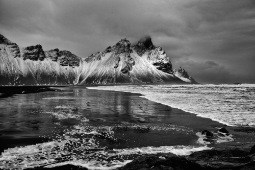 Black bay