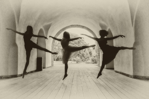 3 ballerinas