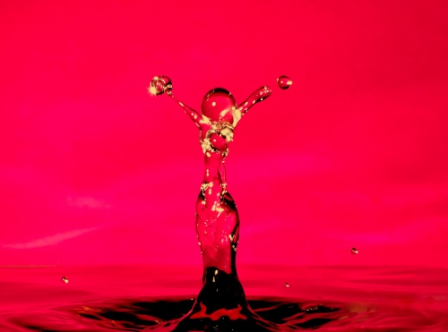 The singer Waterdroplets