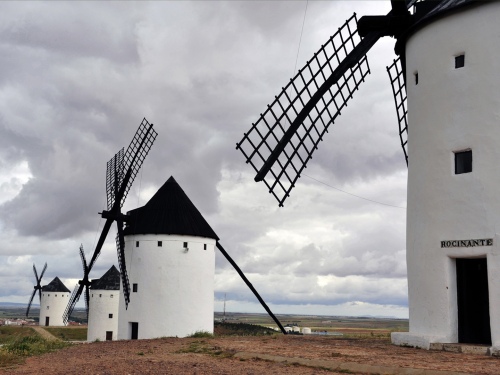 Don Quijotes windmills