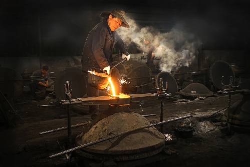 Iron casting
