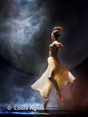 Moon Dance