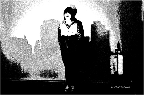 Joven china entre luces y sombras...