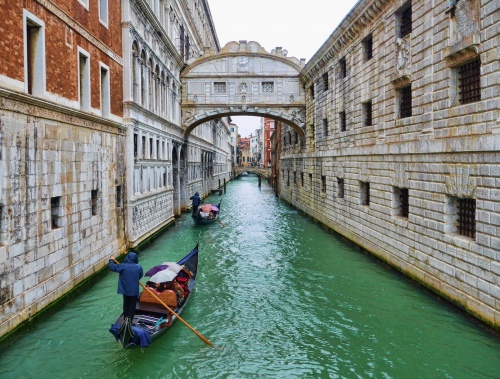 bridge of sighs