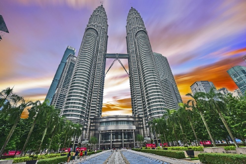 TWIN TOWER