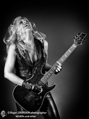 Guitarist Lilou