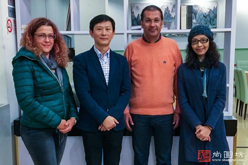 The president of China Photographers Association Mr.Ge Li(2nd left),met  GPU president Manolis  Metzakis (2nd right),GPU General Secretary Marija Milovanovi Maksimovi  (1st left) and GPU Board member Ms. Guo Jing(1st right in Beijing