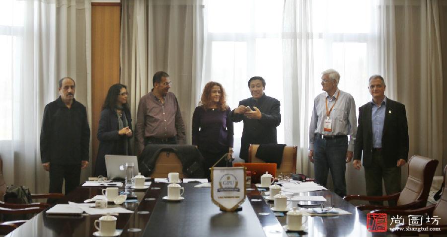 After lecture, consultant of China Photographer  Association Mr. Jiulin Suo met with all GPU Governing Board members